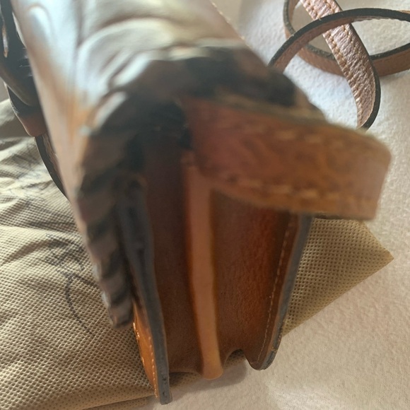 Patricia Nash Torri Crossbody Bag Greek Gold Embossed Floral Tooled Leather - Picture 4 of 16